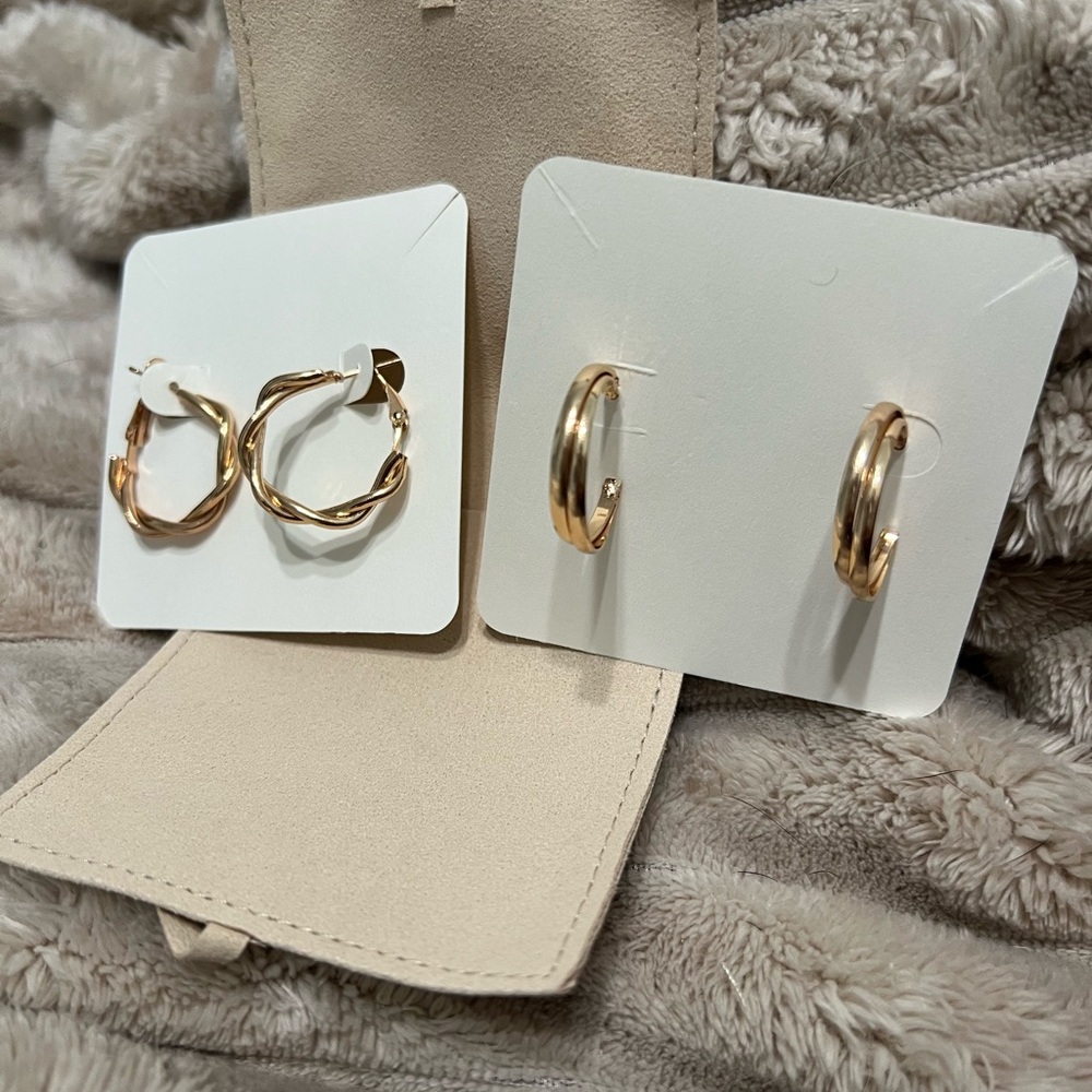 Elegant Gold Hoop Earrings Set